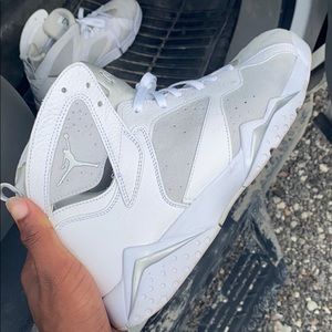 Pure platinum jordan 7
